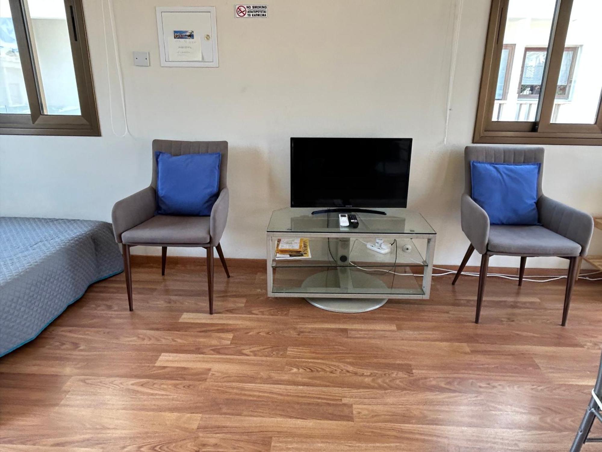 Extremely Comfy Apt With Spacious Private Terrace 10Min Walk To The Beach & In Town Larnaca Exterior photo